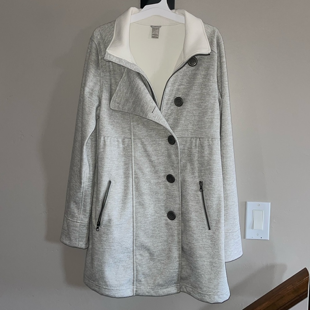 Women’s PrAna Zip Up Peacoat
Size medium